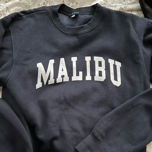 Brandy melville crew neck sweater malibu